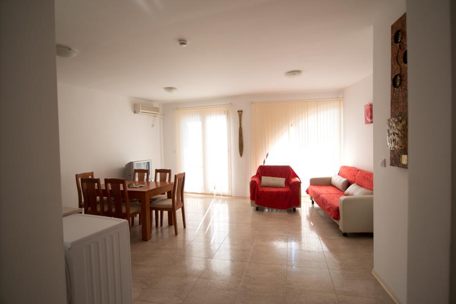 Marina Cape Vacation Complex Aparthotel Ravda Room photo